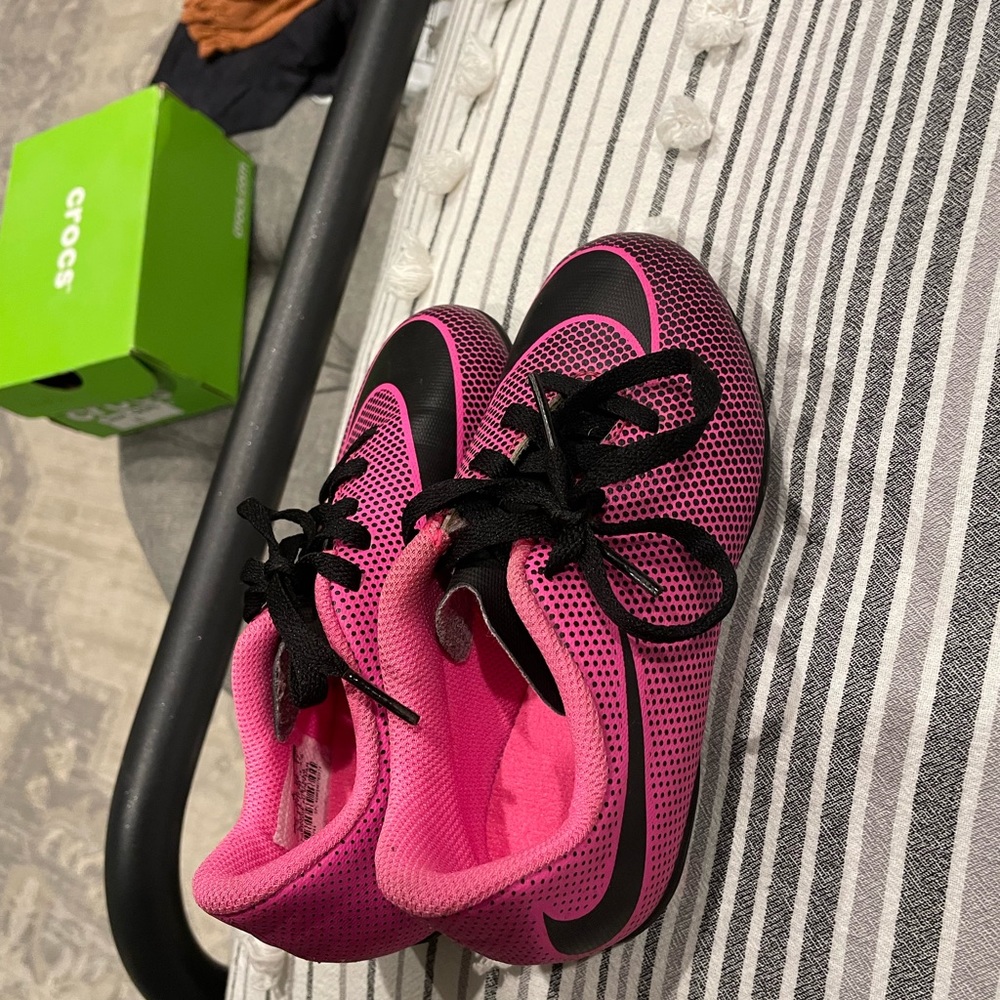 Kids cleats - Picture 2 of 5